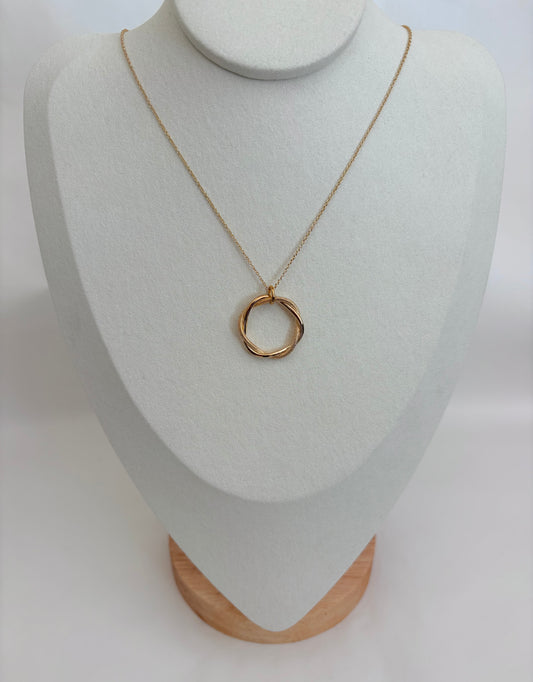 COLLIER PLAQUÉ OR CERCLES ENTRELACÉS LISSE ET TEXTURÉ