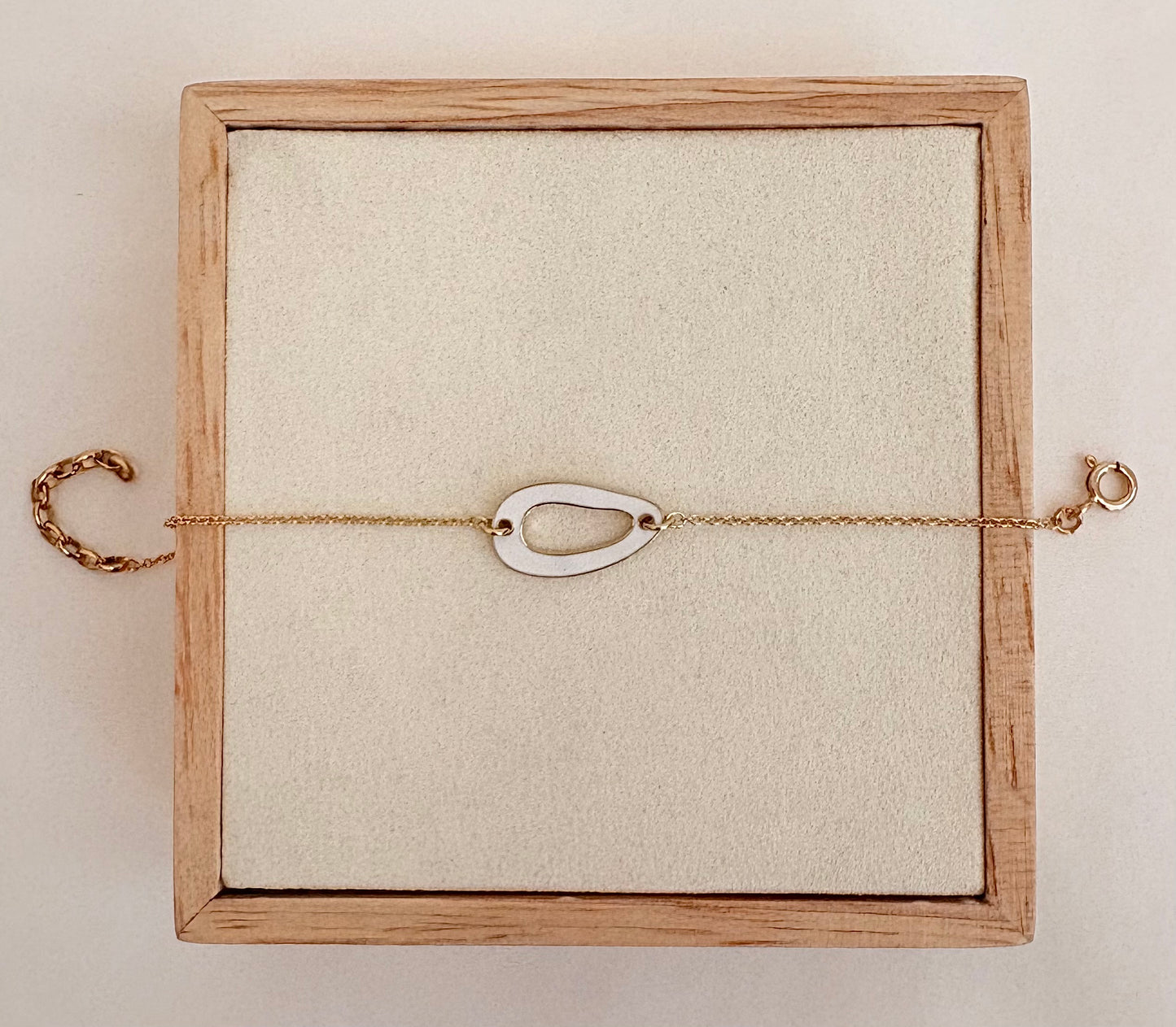 BRACELET PLAQUÉ OR PENDENTIF LAQUE BLANCHE
